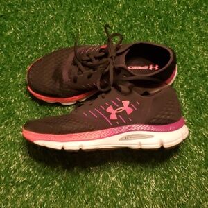 Under Armour Speedform Black Athletic Shoes with Pink And Purple Accents Size 10